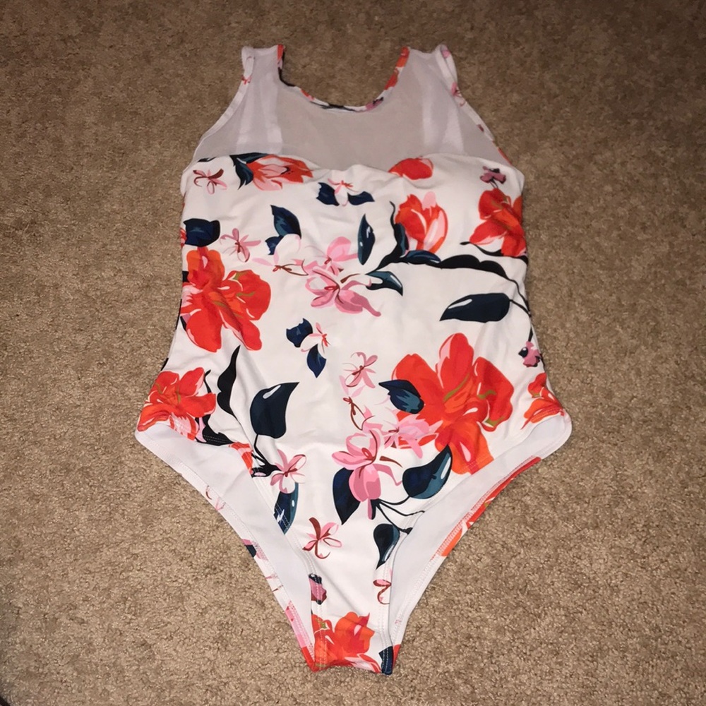 One piece swimsuit